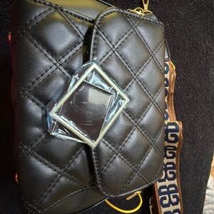 Elegant Black Quilted Women's Bag